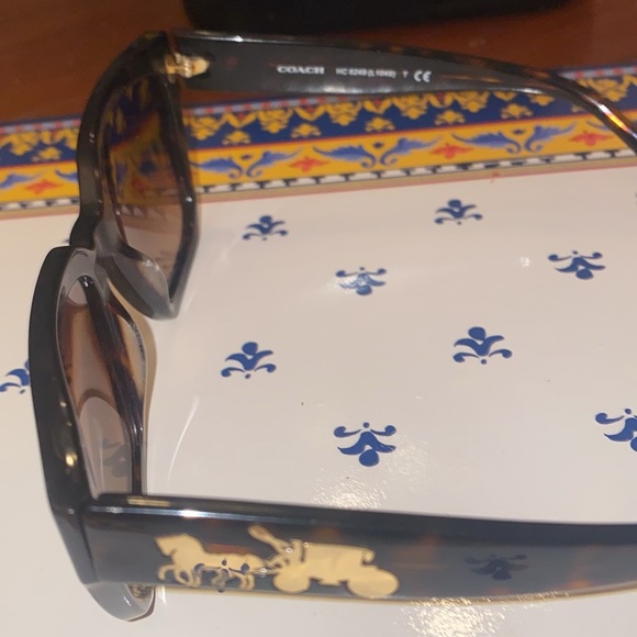Coach Sunglasses - Picture 3 of 8